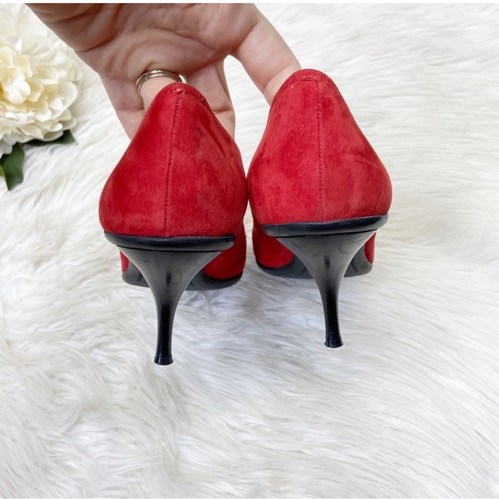 Coach Sarrah Red Suede Pointed Toe Pumps 👠 8.5 B - Picture 6 of 8
